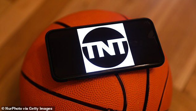 Сделка на сумму 7,4 миллиарда долларов станет большим ударом по TNT и ее популярным аналитикам.