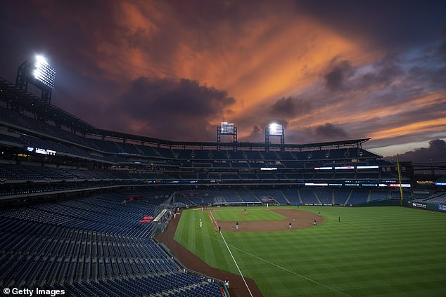 Эскину запретили появляться на стадионе Citizens Bank Park до конца сезона MLB