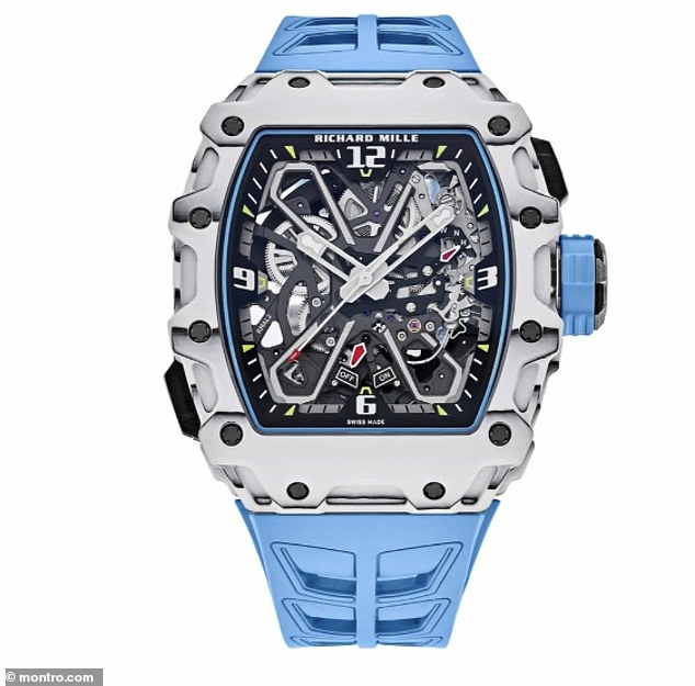 Часы на запястье Тонали оказались очень дорогими часами Richard Mille Rafael Nadal.