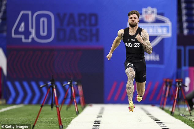 Пирсолл пробегает 40 ярдов во время NFL Combine на стадионе Lucas Oil Stadium 2 марта.