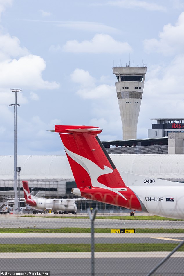 Qantas сообщила, что отмена рейсов произошла из-за технических неполадок, и для пассажиров готовятся новые рейсы (изображение)