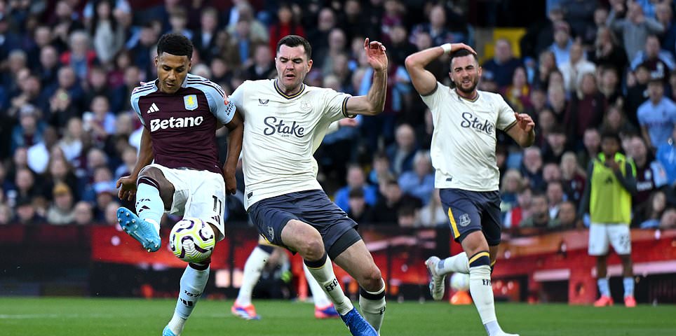 Aston Villa 2-2 Everton — Премьер-лига: текущий счет, новости команды и обновления, поскольку «ириски» упускают преимущество в два гола благодаря дублю Олли Уоткинса